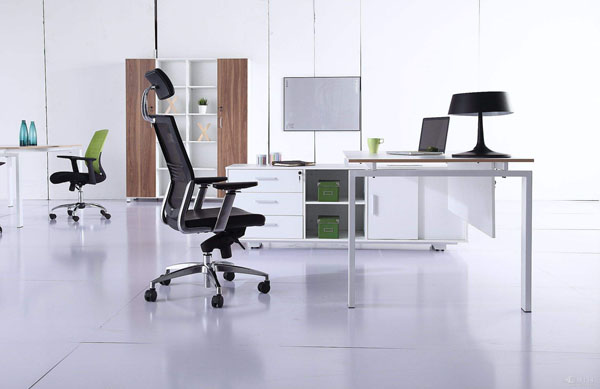 辦公家具磕碰了怎么辦？