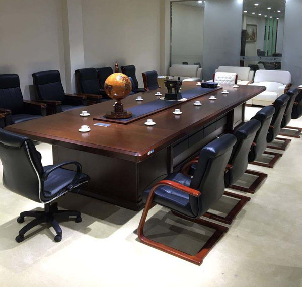 不同材質(zhì)與種類的辦公家具如何養(yǎng)護(hù)？